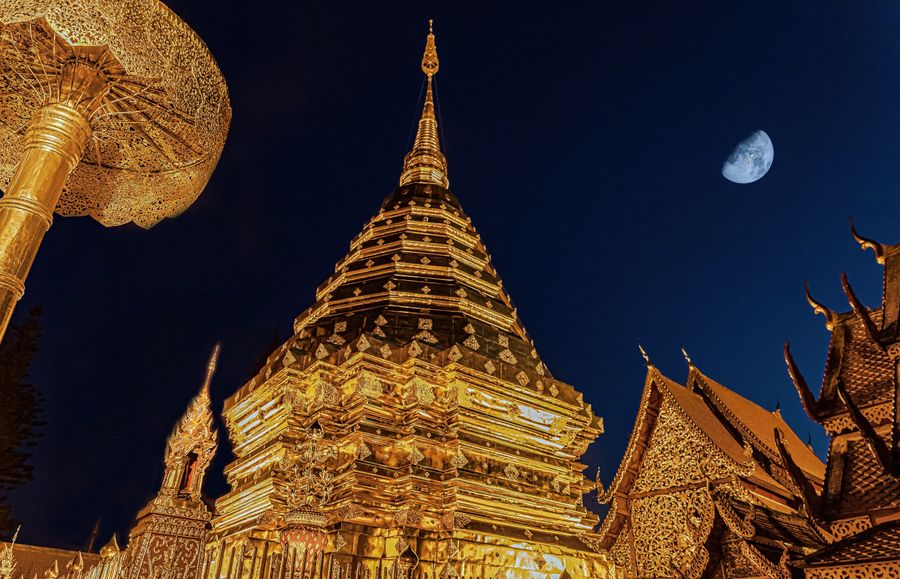 Chedi dorado del templo de Doi Suthep, en Chiang Mai